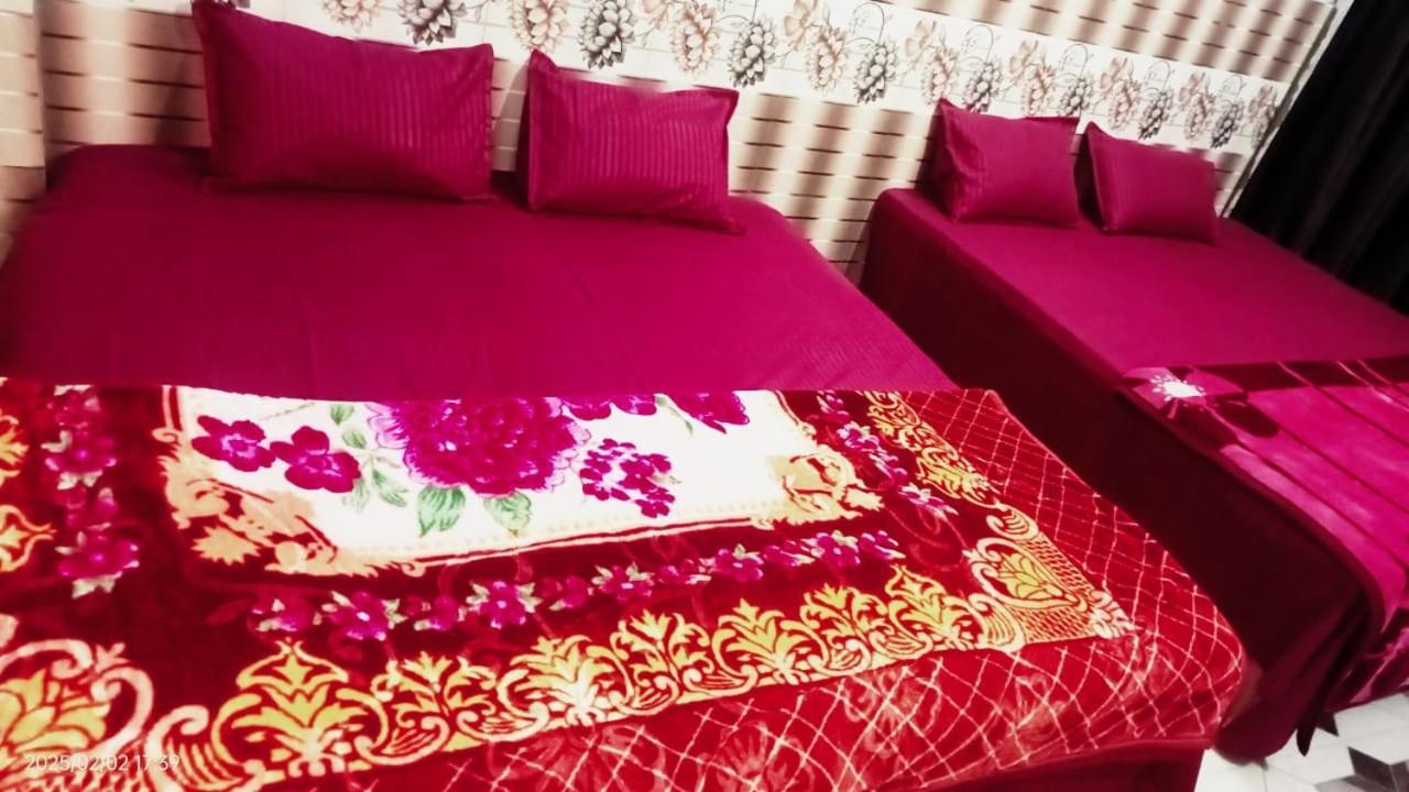 Nirmala Sadan Home Stay Ayodhya Dham エクステリア 写真